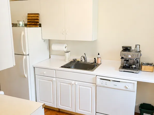 36 Highland Ave, Cambridge, MA