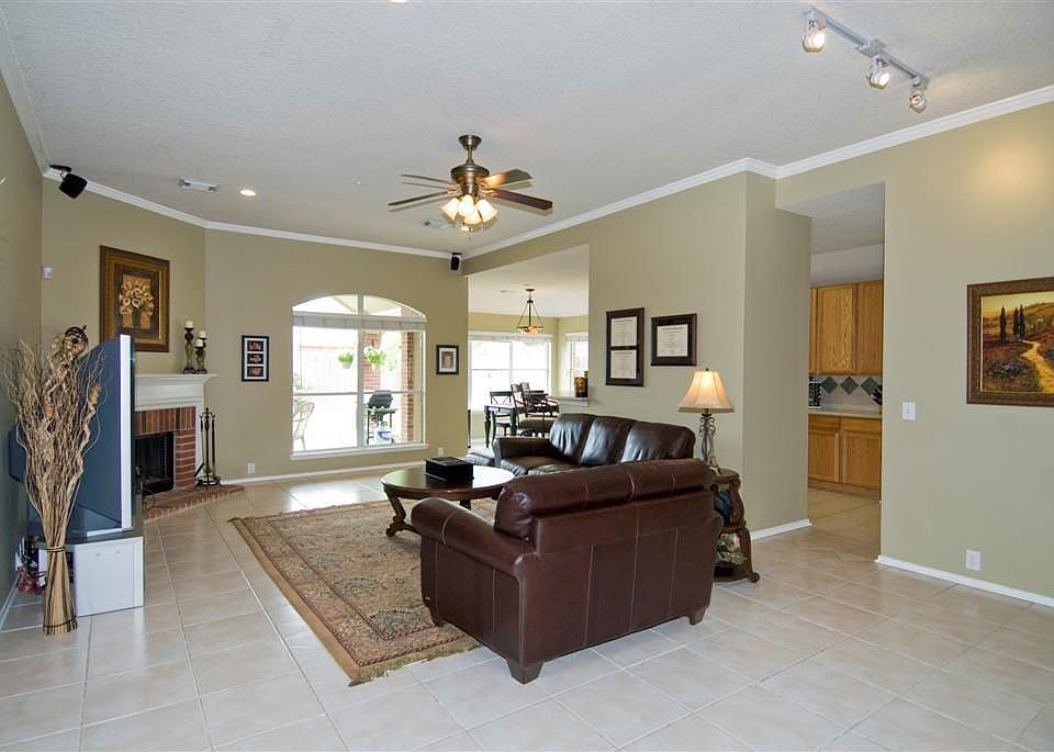 2nd image of 11027 Sentry Ct