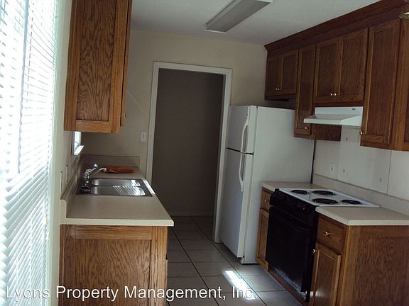 3rd image of 1020 W Gordon St APT B