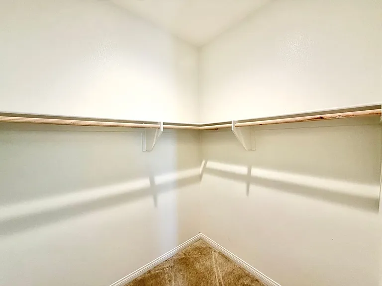 32463 McKiernan Ln — Photo 16