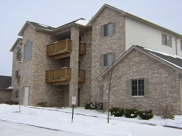2863 Coral Ct APT 102, Coralville, IA 52241