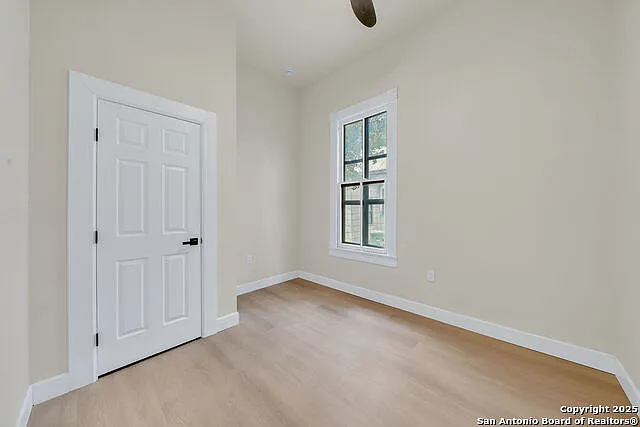 530 E Carson St — Photo 10