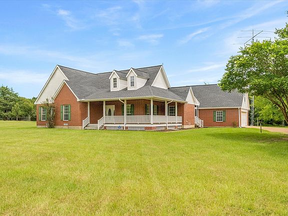 5th image of 10495 Holly Creek Rd