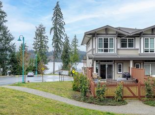 5900 Beachgate Ln, Sechelt, BC