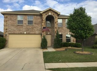 9008 Navigation Dr, Fort Worth, TX 76179