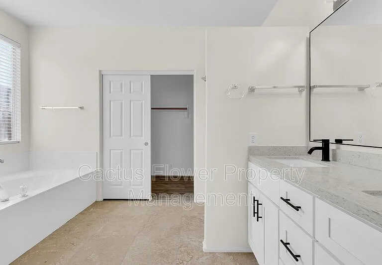 846 W Carob Dr — Photo 22