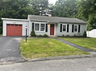 11 Beech St, Auburn, ME 04210