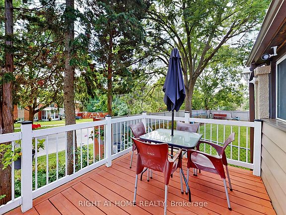 4th image of 1 Edgebrook Dr