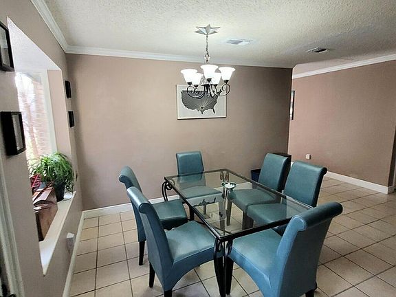 3rd image of 1800 Mearns Meadow Blvd