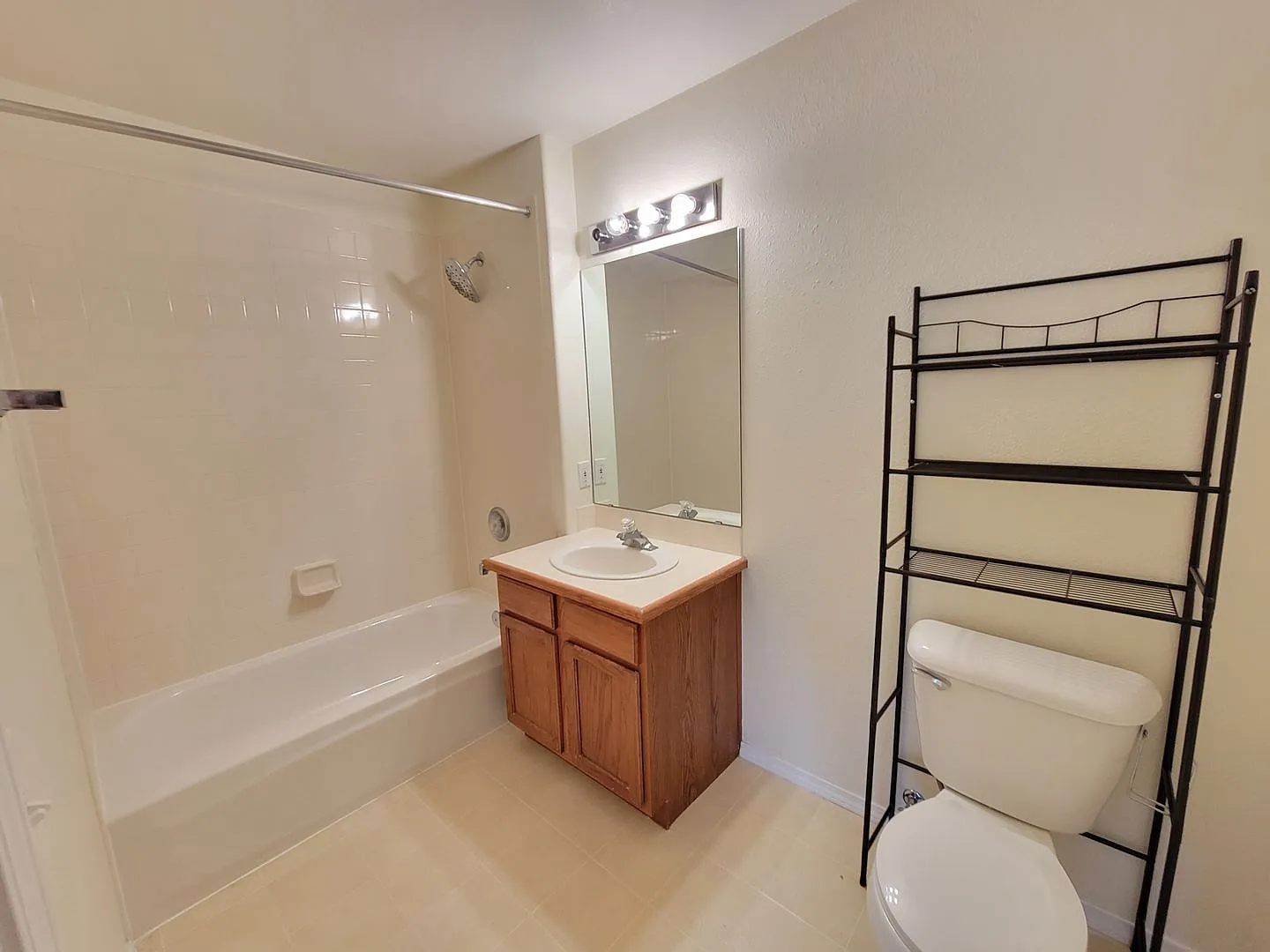3650 Strawberry Fields Grove Unit G — Photo 3
