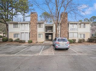 9006 Wingate Way, Sandy Springs, GA 30350