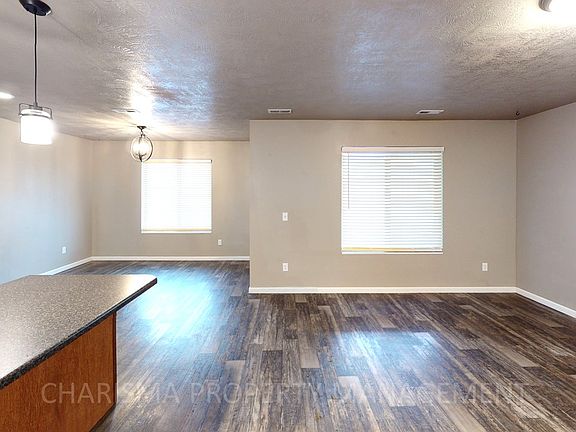 3rd image of 3804 N Oklahoma Ave #4