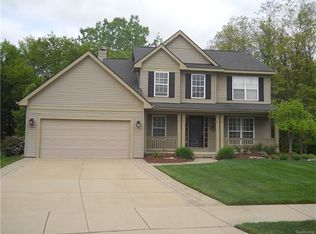 3010 Stillriver Dr, Howell, MI 48843