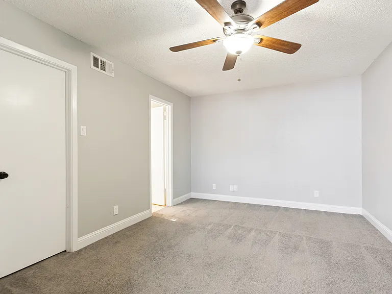14372 Haymeadow Cir — Photo 23