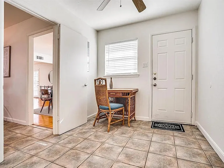 5730 Forest Ln — Photo 12