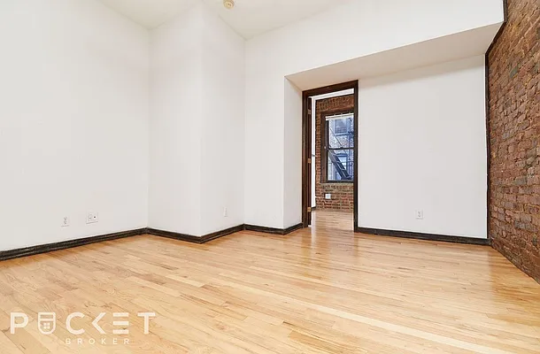 Rented by PocketBroker Inc | media 12
