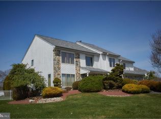 60 Thoroughbred Dr, Holland, PA