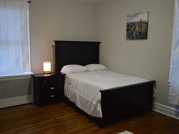 4th image of 286 Fulton Ave Floor 1