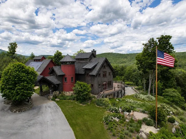 816 Black Bear Road, Jamaica, VT 05343