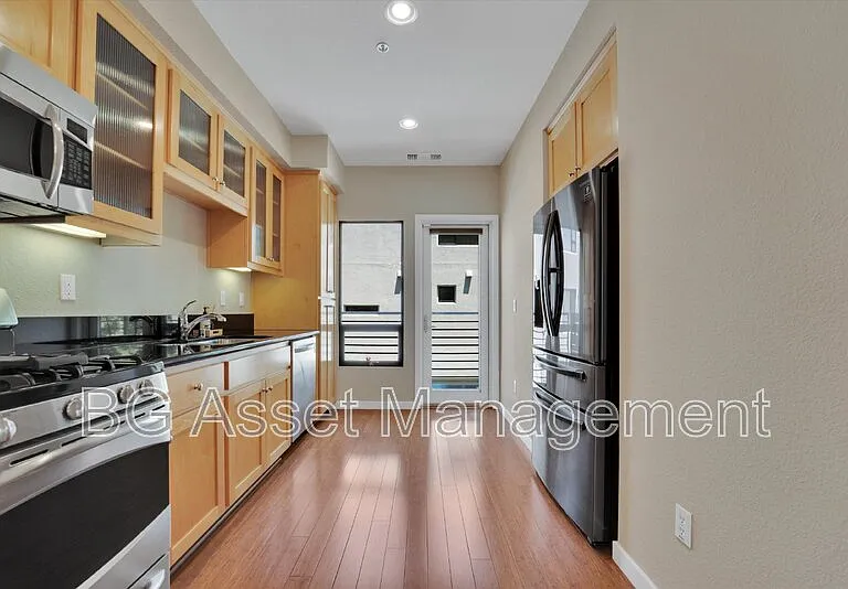 1766 12th St — Photo 6
