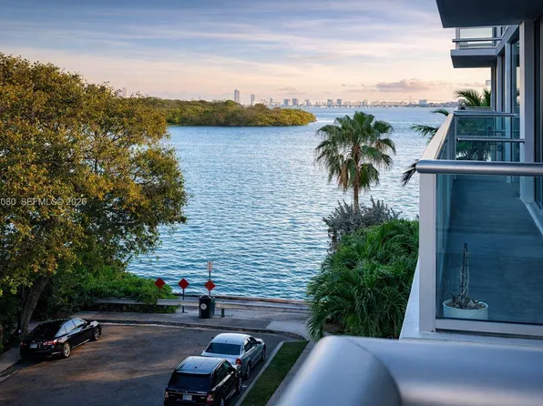 720 NE 62nd St APT 403, Miami, FL 33138