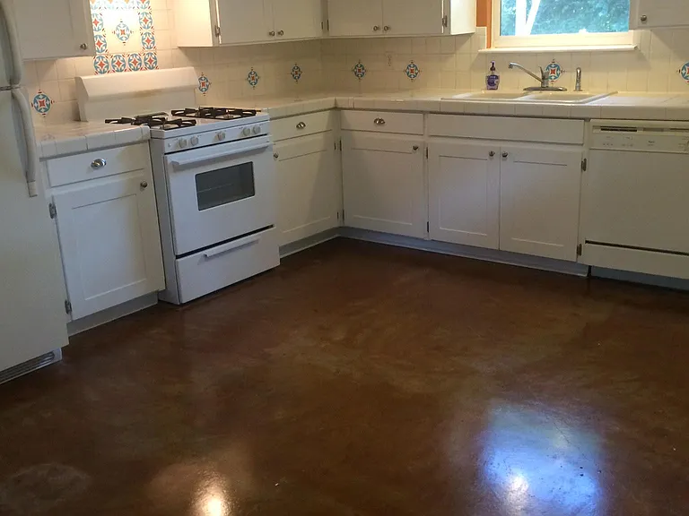 1201 Green Forest Dr — Photo 7