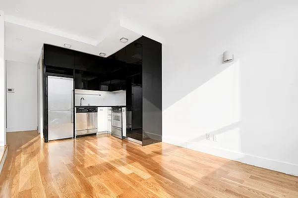 Rented by Compass | media 14