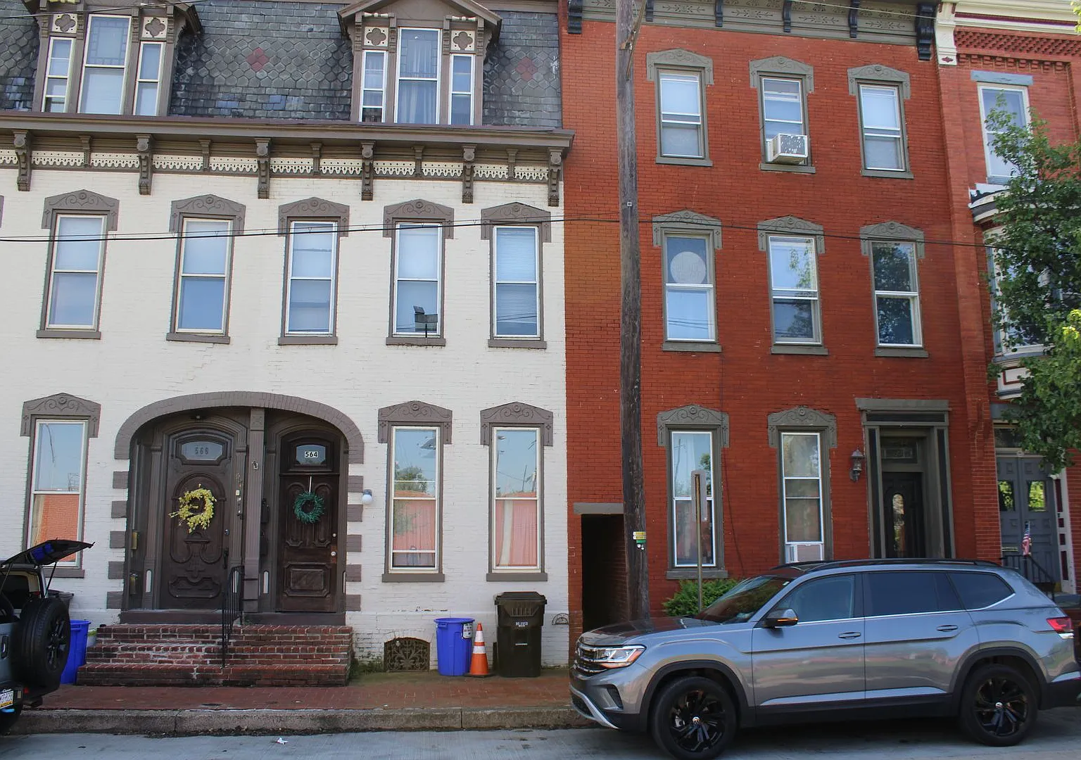 564 Race Street — Photo 1