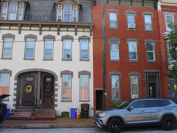 564 Race St
