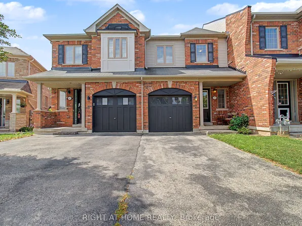 2051 Fiddlers Way, Oakville, ON L6M 0M4