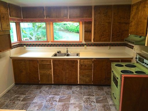 2nd image of 14038 20th Ave NE