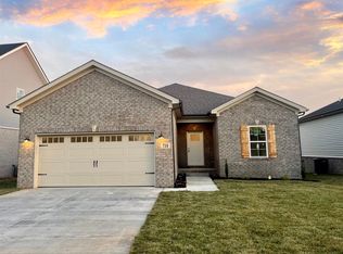 739 McIntyre St, Bowling Green, KY 42101