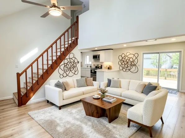 7414 Ventnor Dr, Tobyhanna, PA 18466