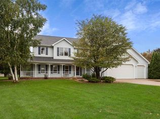 W2241 Chestnut Ln, Freedom, WI 54130