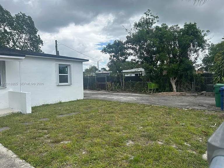 1835 NW 122nd St — Photo 4