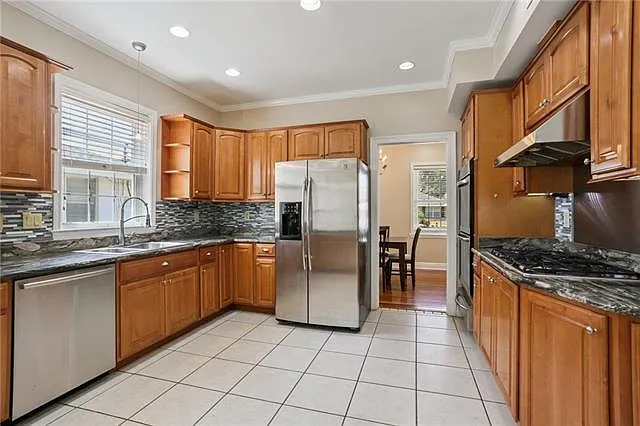 661 E William David Pkwy — Photo 8