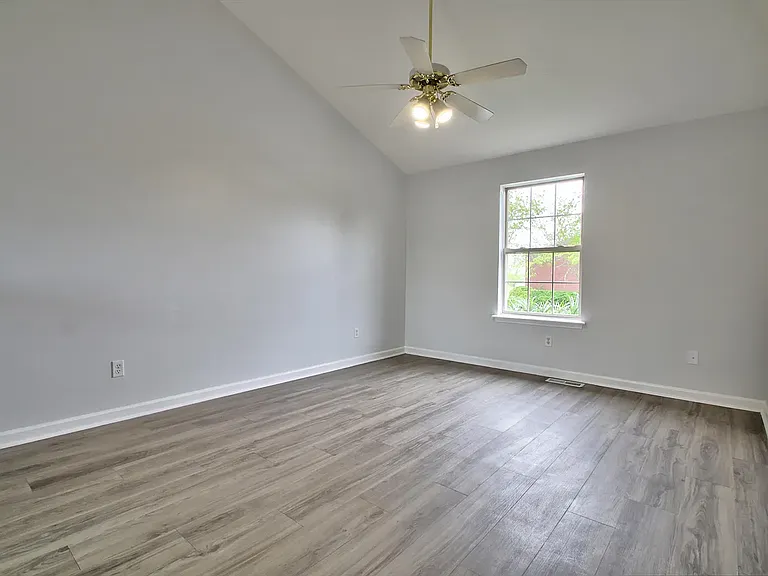 406 Platt Dr — Photo 6