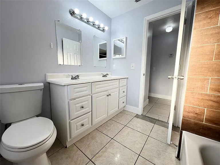 11340 Cardiff Dr — Photo 18