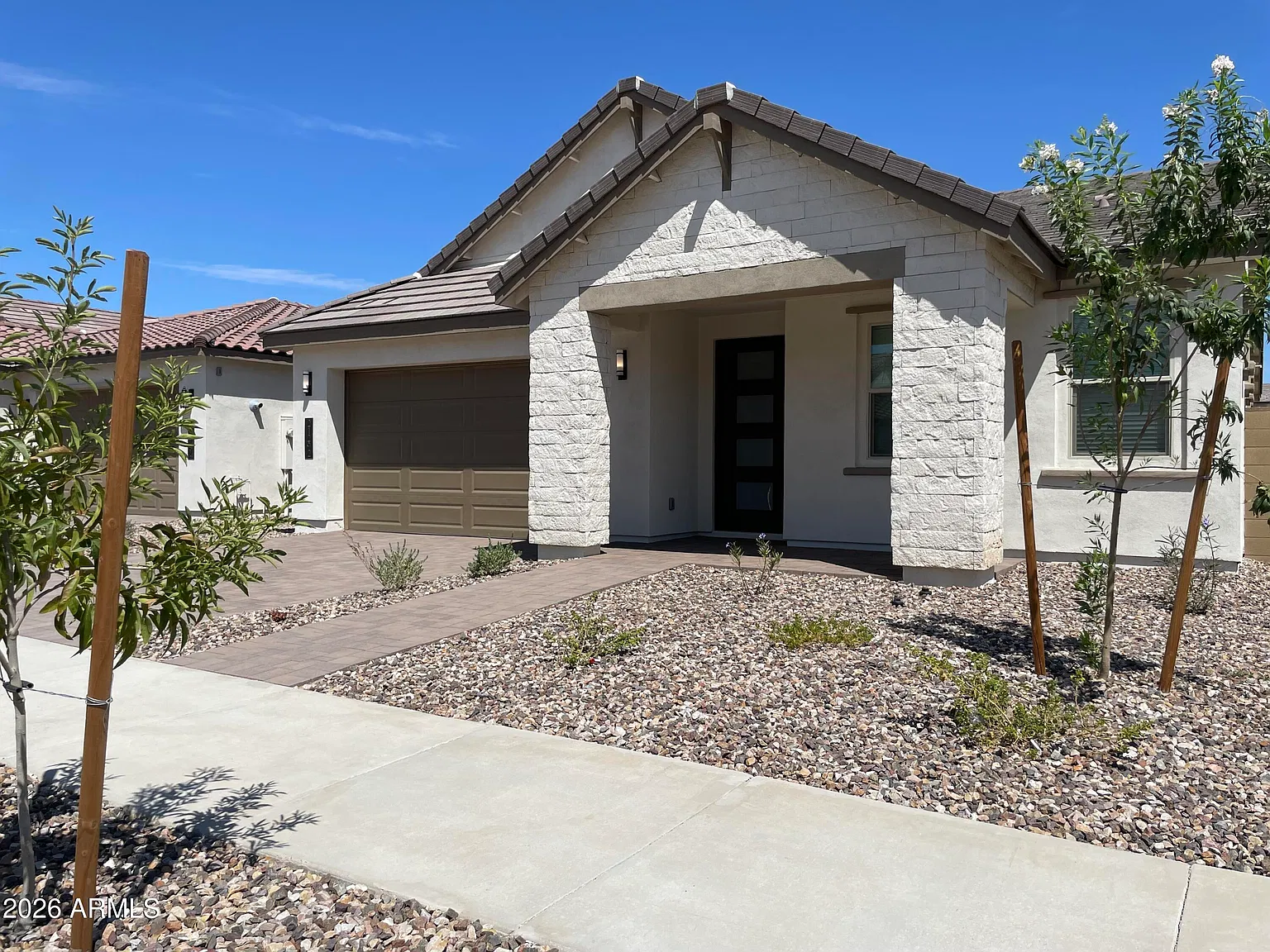4 bed, 3.0 bath, 2408 sqft, $2,800 — Photo 1
