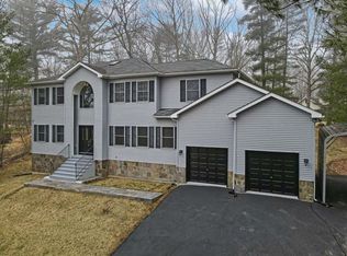 107 Payton Rd, East Stroudsburg, PA 18302