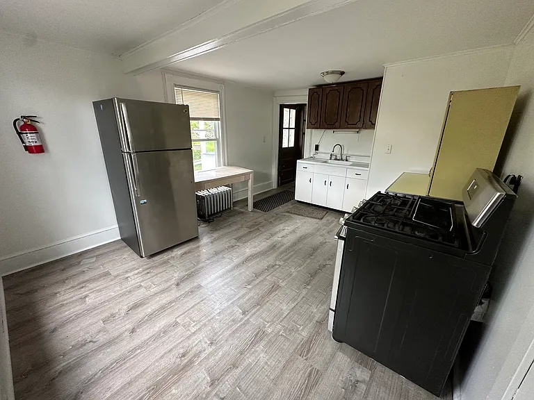 216 William St #2 — Photo 5