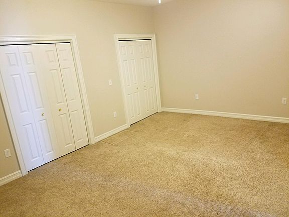 5th image of 405 Ashmun St #B