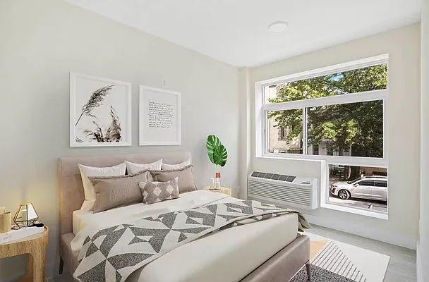 Rented by Reavis | media 2