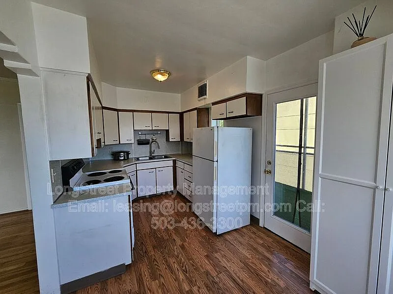 2 bed, 1.0 bath, 785 sqft, $1,695 — Photo 3