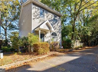 2402 Charleston Oaks Ln, Decatur, GA 30030