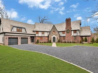 110 Muchmore Rd, Harrison, NY 10528