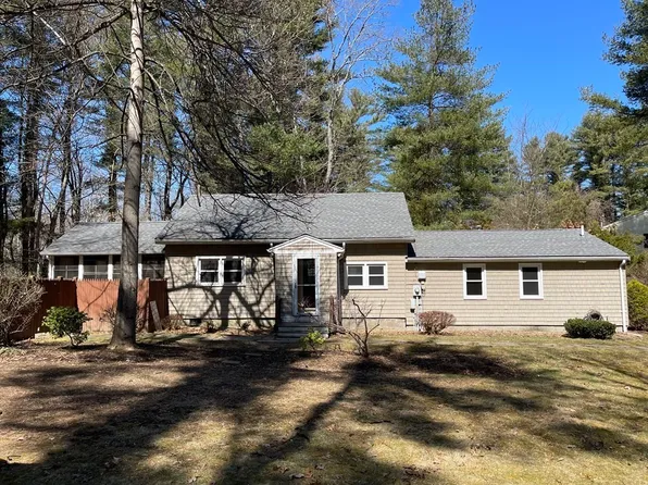 121 Burt St, Norton, MA 02766