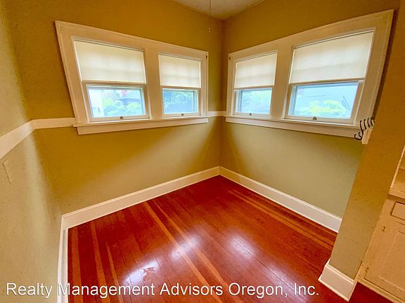 3rd image of 1817 NE 11th Ave #2