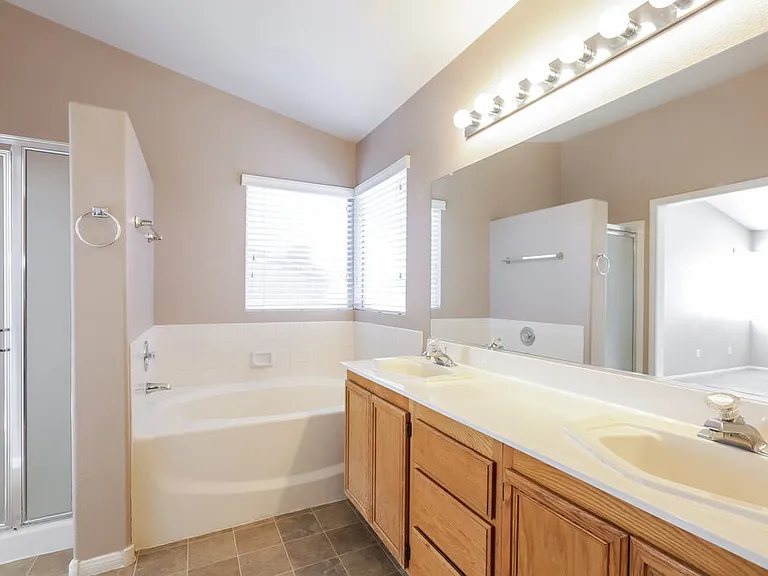 6055 Autumn Rose Way — Photo 12
