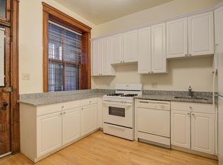 1433 N Wells St APT 1R, Chicago, IL 60610